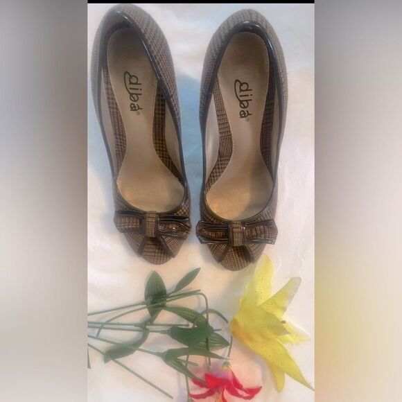 Diba classic peep-toe plaid heels with bow-detail! - Picture 8 of 15